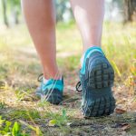 ਤੁਹਾਨੂੰ ਇੱਕ ਦਿਨ ਵਿੱਚ ਕਿੰਨਾ ਤੁਰਨਾ ਚਾਹੀਦਾ ਹੈ ਅਤੇ ਕਿਵੇਂ: